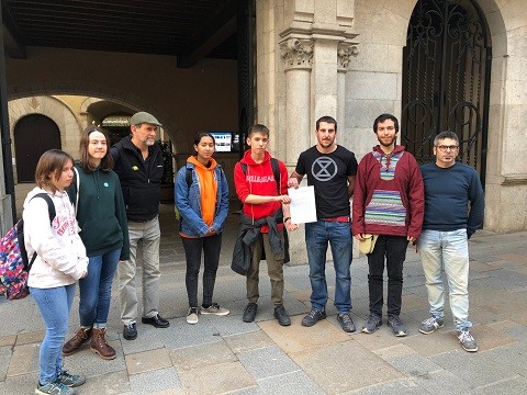 La plataforma Girona pel Clima, de la qual formem part, lliura una carta al Govern de Girona per emplaçar-lo a concretar polítiques destinades a fer front a l’Emergència Climàtica