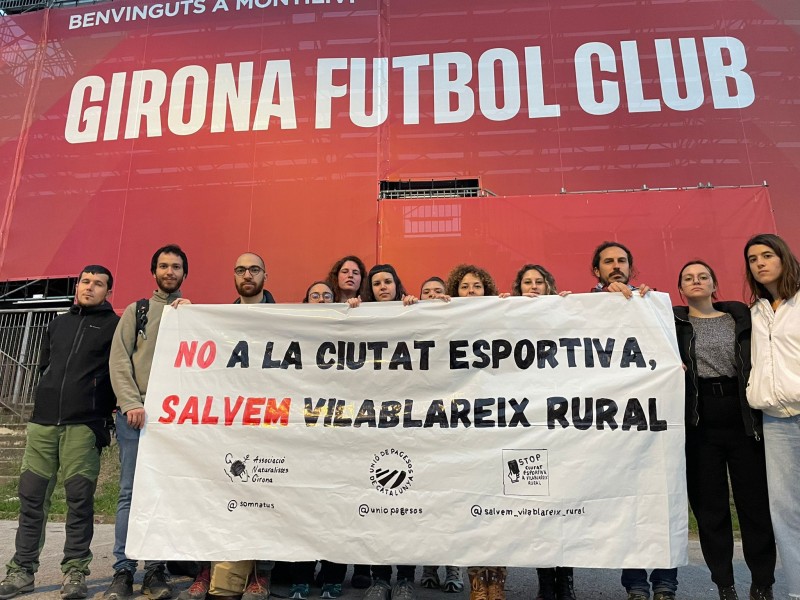 L’Associació de Naturalistes de Girona, Unió de Pagesos i veïns presentem al·legacions contra la construcció de la ciutat esportiva del FC Girona a Vilablareix.